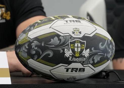 Regbija kluba "Livonia" bumba.