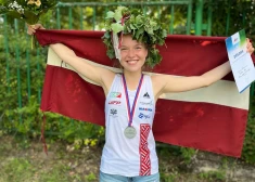 Jumiķe Eiropas jauniešu čempionātā orientēšanās sportā izcīna sudrabu sprintā