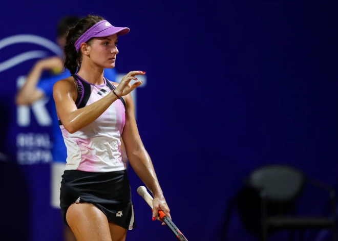 Semeņistaja zaudē Romas "WTA 125" turnīra vienspēļu pusfinālā un dubultspēļu finālā