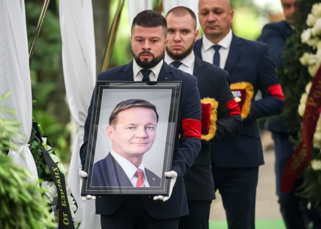 Истории высокопоставленных советских чиновников, совершивших самоубийства при странных обстоятельствах накануне и сразу после распада СССР