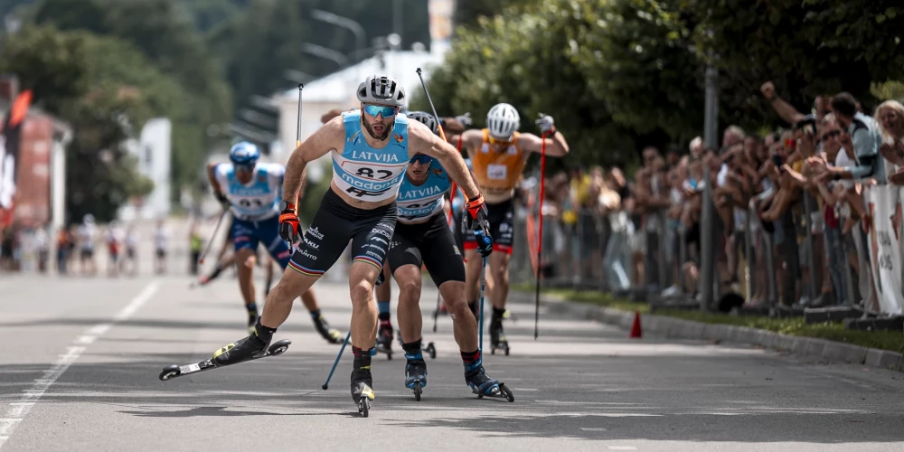 Pasaules kausa posms rollerslēpošanā Madonā (foto: Māris Vancevičs)