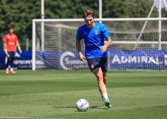 Dario Šits pārbaudes spēlē iesit vārtus pret komandu, kurai pats pieder