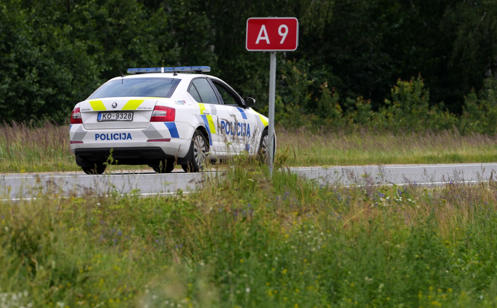 Cēsu novadā policija aptur smagi piedzērušos autobusa šoferi. Ar šādām promilēm citi neturas kājās
