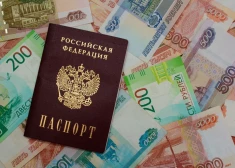 Россия перестала платить пенсии латвийским получателям: 124 человека уже попросили помощи у Рижской думы