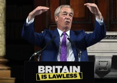 Slavenais britu eiroskeptiķis Naidžels Farāžs sola apkarot noziedzību