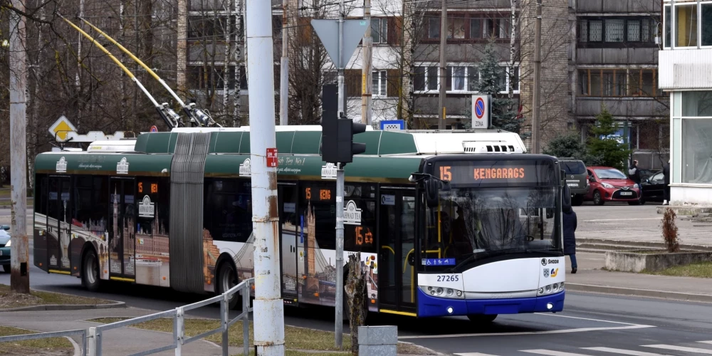 15-й троллейбус в Кенгарагсе.