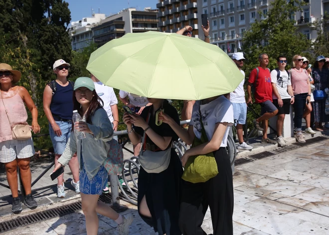Karstuma dēļ Grieķija ievieš ārkārtas pasākumus darbiniekiem