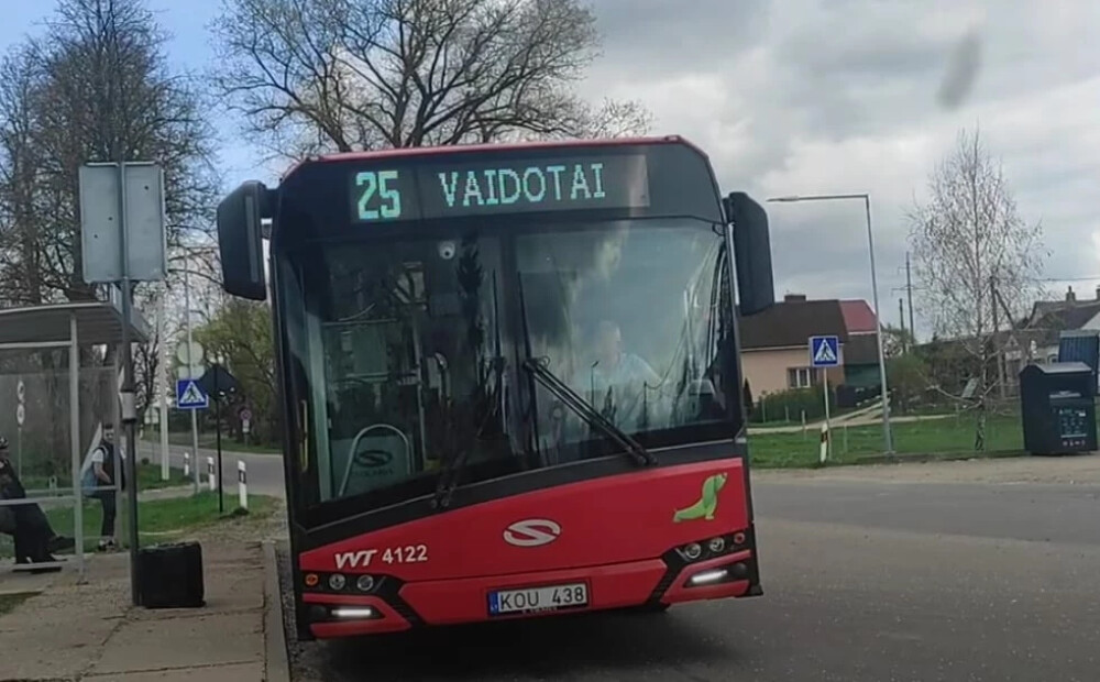 Viļņas autobusu parkā apšaudīti 25 autobusi