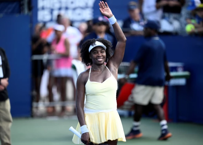 VIDEO: Bijusī ranga līdere Venusa Viljamsa 45 gadu vecumā atgriežas profesionālajā tenisā