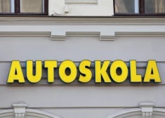 Būs stingrākas prasības instruktoriem, kas apmāca jaunos autovadītājus