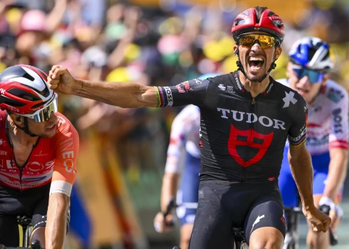 Žuljēns Alafilips finišā.