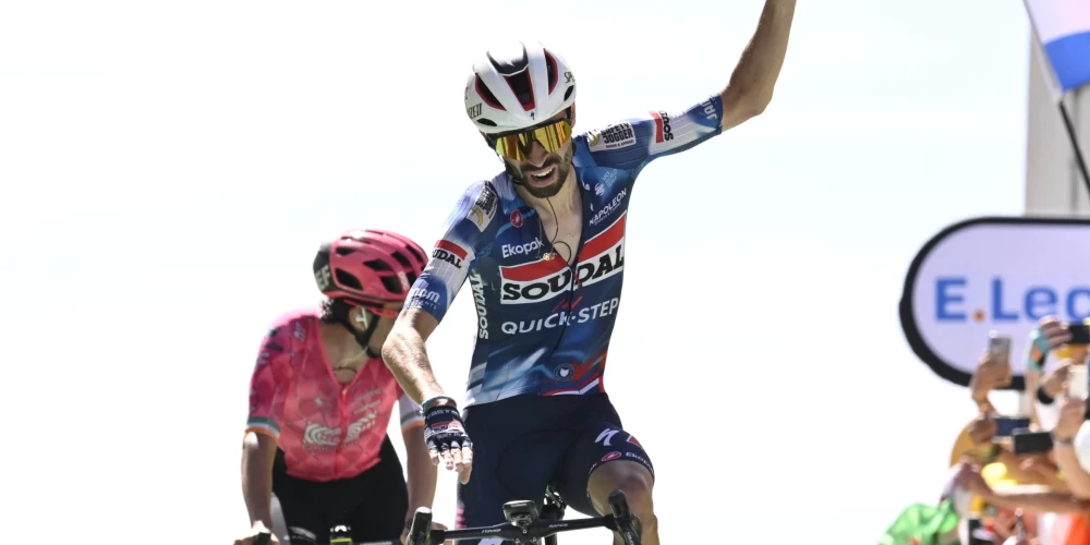 Francijas riteņbraucējs Valentēns Parē-Pantrs otrdien izcīnīja uzvaru prestižā daudzdienu velobrauciena “Tour de France” 16. posmā.