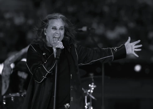 Šodien, 76 gadu vecumā, mūžībā devies leģendārais rokmūziķis Ozijs Osborns.