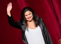 Berlīnē notikuši protesti pret operdziedātājas Ņetrebko piedalīšanos klasiskās mūzikas festivālā 