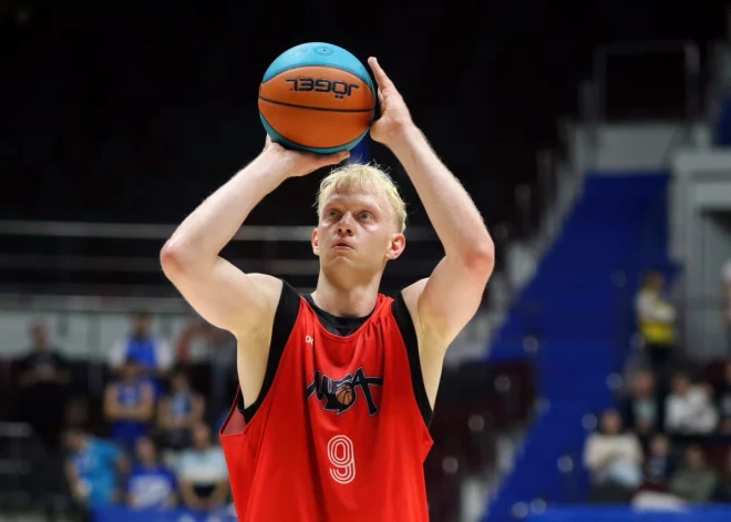 Aizdomās par iesaisti vērienīgā naudas izspiešanā Francijas galvaspilsētā aiztur krievu basketbolistu