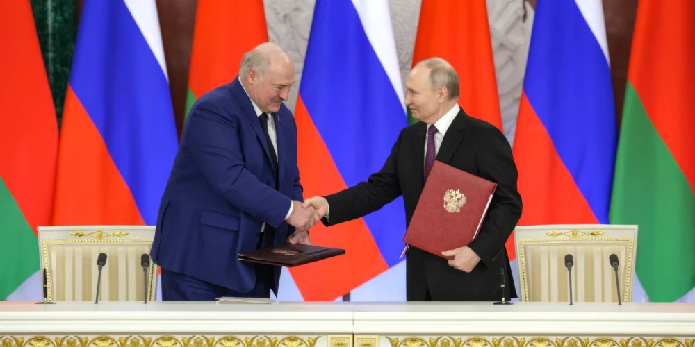 Baltkrievijas līderis Aleksandrs Lukašenko un Krievijas diktators Vladimirs Putins.