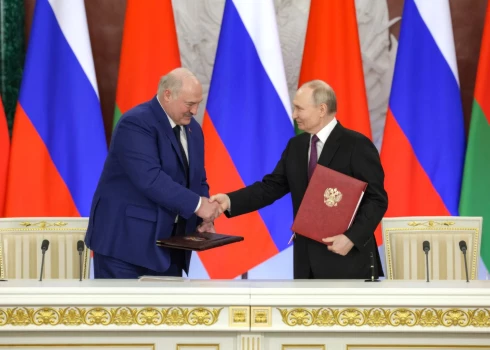 Baltkrievijas līderis Aleksandrs Lukašenko un Krievijas diktators Vladimirs Putins.