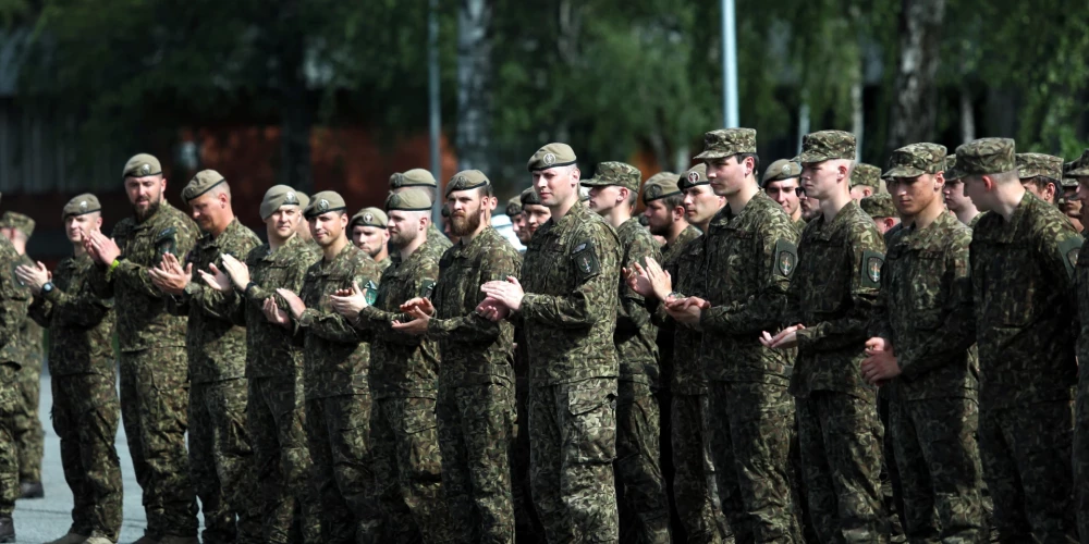 Valsts aizsardzības dienesta pirmā iesaukuma izlaidums Ādažu militārajā bāzē.