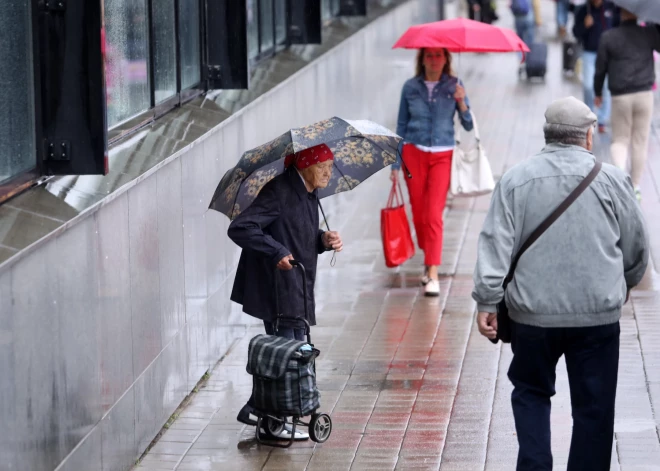 Arodbiedrības kritizē izdienas pensiju reformas ieceres, neizslēdz vēršanos Satversmes tiesā