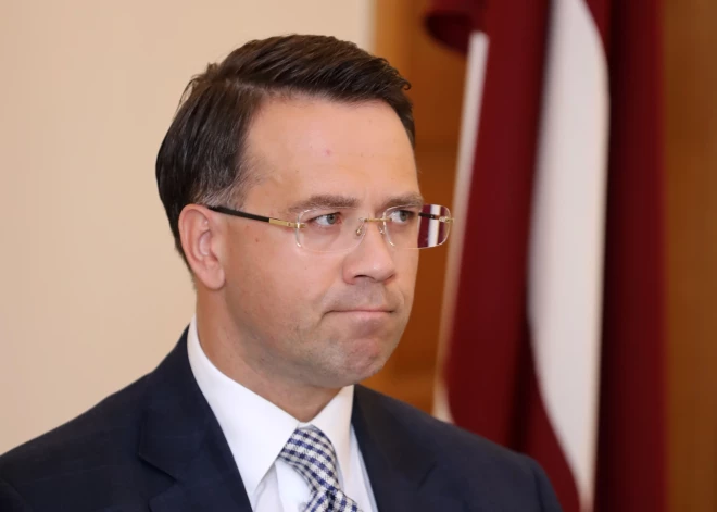 Если государство само не отдает, мы его заставим: адвокаты надеются вернуть латвийцам 2 млрд евро (минус свои проценты)