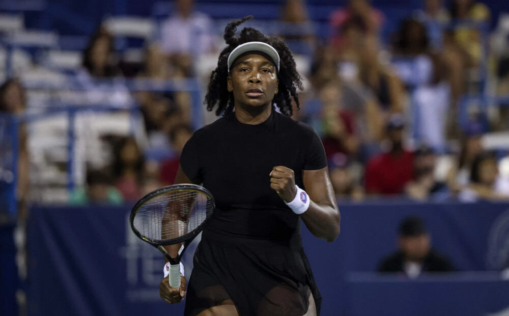 Venusa Viljamsa atgriešanās turnīrā Vašingtonā izstājas ar zaudējumu Polijas tenisistei