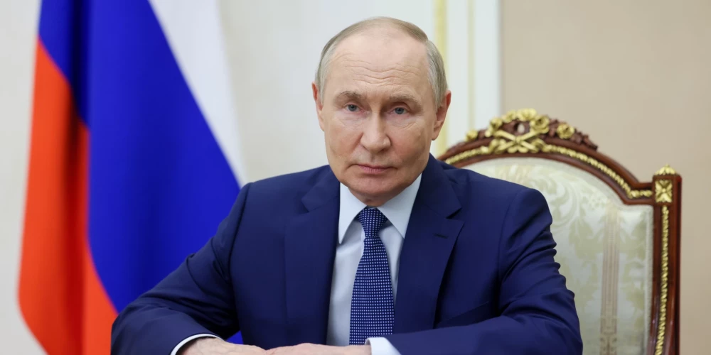 Putins ir paziņojis, ka ir gatavs tikties ar Zelenski, bet tikai sarunu par trīs gadus ilgušā kara izbeigšanu "pēdējā posmā".