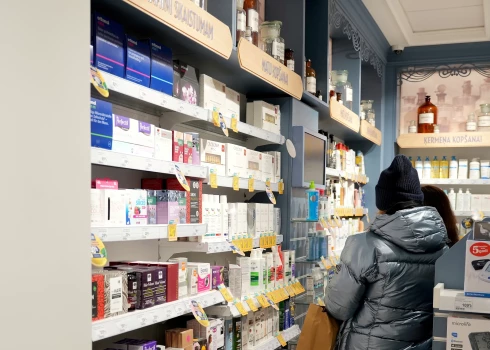 50 aptiekās Latvijā sācis darboties jauns farmaceitu pakalpojums – zāļu lietošanas pārskats.