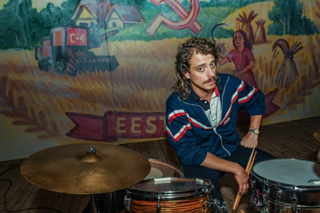 Bundzinieka Ingvara lomā – latviešu aktieris Rūdolfs Apse.