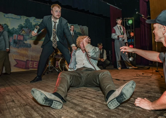 2025. gada jūlijā ar filmēšanu Bīriņu apkārtnē noslēdzies filmas "Ar seju dubļos" Latvijas posms, sekos vēl 11 filmēšanas dienas Igaunijā.