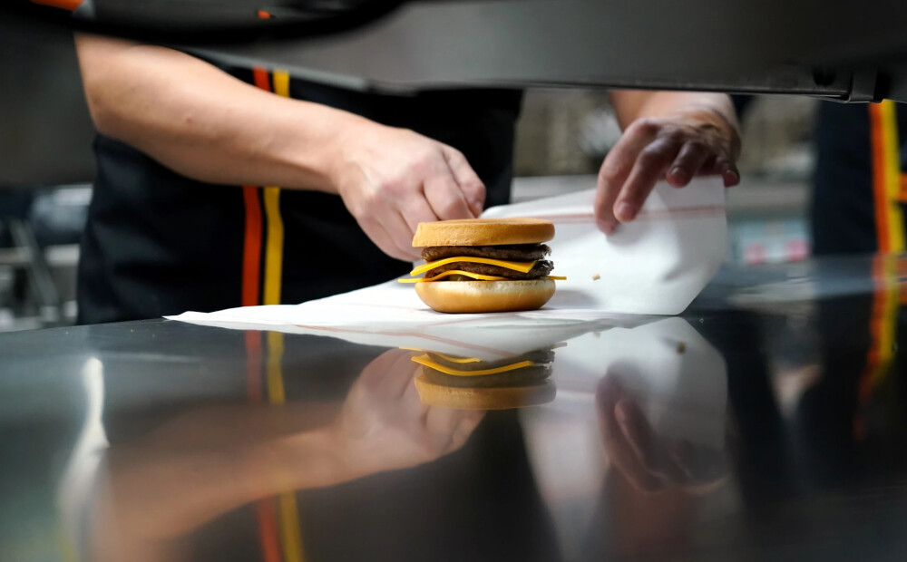 Vairums darbinieku Latvijā ir tik neapmierināti ar savu algu, ka pat gatavi krasām pārmaiņām