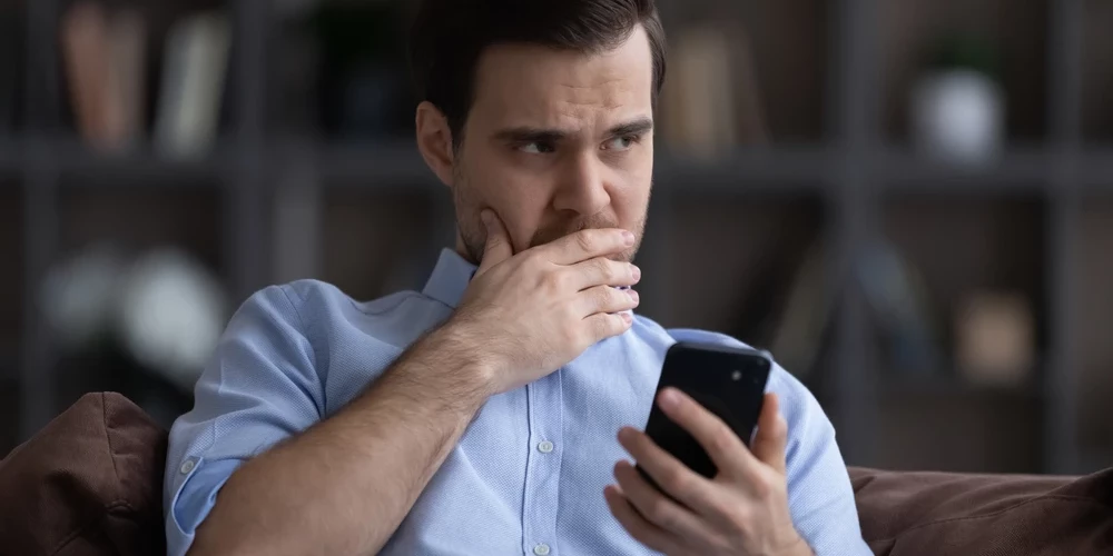 Viedokļi dalās, vai nepieciešams celt telefonu, ja zvana nepazīstams numurs.