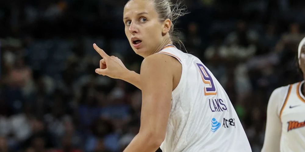 Kitija Laksa spēlēja nedaudz vairāk par 17 minūtēm un netrāpīja nevienu no izmestajiem trijiem metieniem.