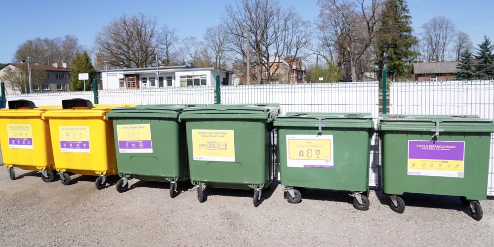 Salaspilī briest atkritumu izvešanas krīze. 