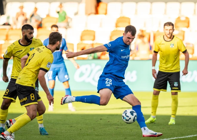 Lemajičam "hat-trick" RFS uzvarā Latvijas futbola virslīgas mačā