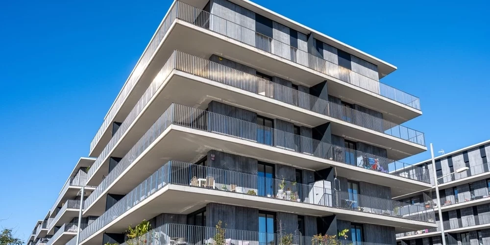 Туристы вытесняют испанцев из их домов.