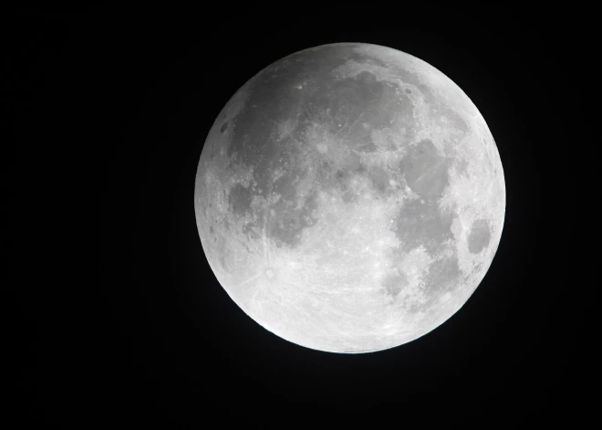Asteroīds, kas reiz apdraudēja Zemi, līdz 2032. gadam varētu ietriekties Mēnesī, brīdina zinātnieki
