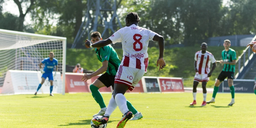 "Liepāja" svētdien "Tonybet" Latvijas futbola virslīgas 24. kārtas spēlē izcīnīja uzvaru, kas turnīra tabulā ļāva pakāpties uz trešo pozīciju.
