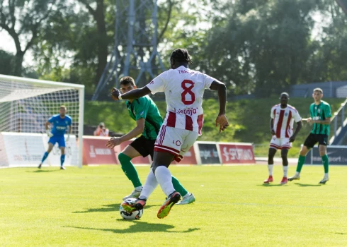 "Liepāja" svētdien "Tonybet" Latvijas futbola virslīgas 24. kārtas spēlē izcīnīja uzvaru, kas turnīra tabulā ļāva pakāpties uz trešo pozīciju.