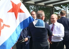 Putins pirmo reizi palicis bez savas "rotaļlietas". Krievijas Jūras kara flotes diena Sanktpēterburgā - bez karakuģu parādes un salūta 
