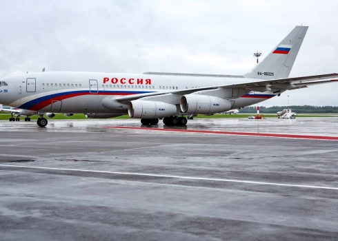 Krievija sāk tiešus komerciālus avioreisus starp Maskavu un Phenjanu. 