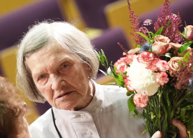 Latviešu disidente, pretošanās kustības dalībniece Lidija Doroņina-Lasmane svin 100 gadu jubileju