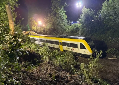 Незадолго до аварии в этом регионе бушевала буря.