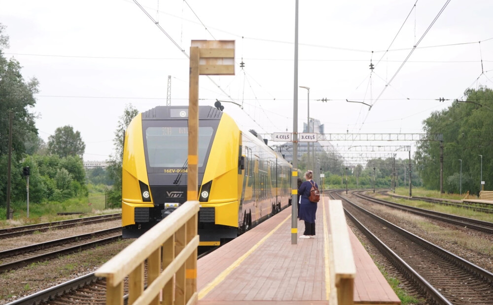 Vilcienu kavējumi Skultes līnijā – viens reiss atcelts, citi kavē līdz 75 minūtēm