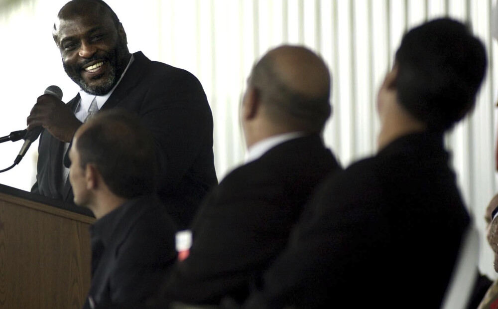 Mūžībā devies boksa leģenda Dvaits Muhamads Kavi