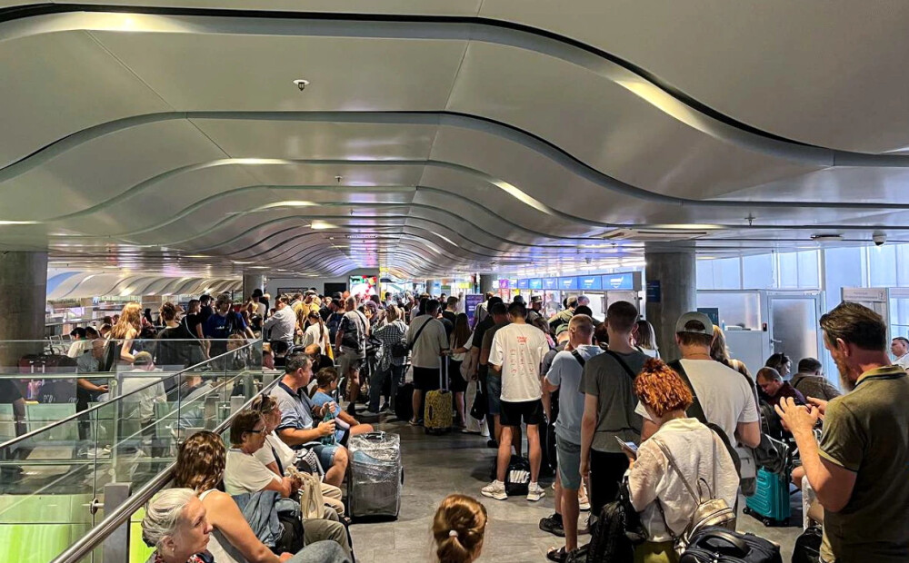 Hakeri uzbrukuši Krievijas nacionālās aviokompānijas "Aeroflot" sistēmām – atcelti lidojumi