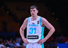 Slovēnijas basketbola izlasei Eiropas čempionātā nepalīdzēs NBA čempions Čančars