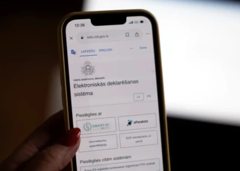 Valsts ieņēmumu dienests iegūs pieeju riska nodokļu maksātāju viedtālruņu datiem.