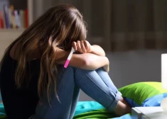 Latvijā trūkst sistēmas nepilngadīgu grūtnieču atbalstam, norāda Bērnu slimnīcas fonds