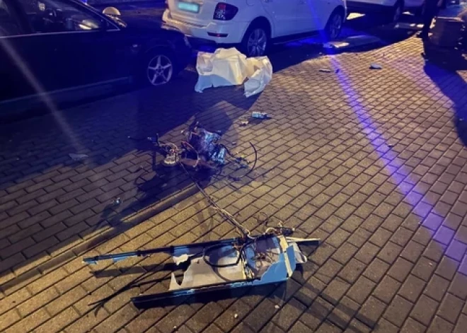 Bruņots drons nogāzies Baltkrievijas galvaspilsētā, izraisot sprādzienu pie dzīvojamās mājas