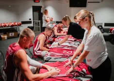 Kā Latvijas izlases basketbolisti raugās uz obligātiem pasākumiem ārpus spēles laukuma